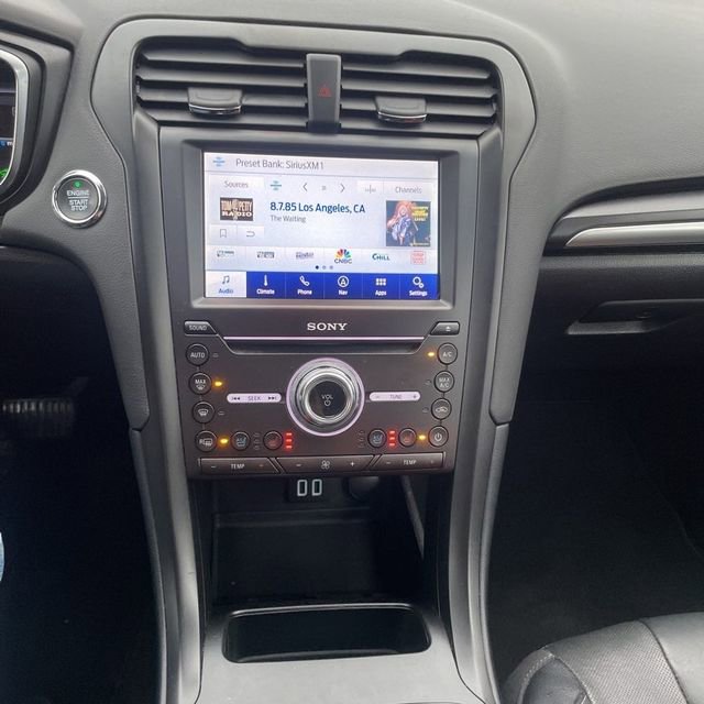 Used 2020 Ford Fusion Energi Titanium image 11