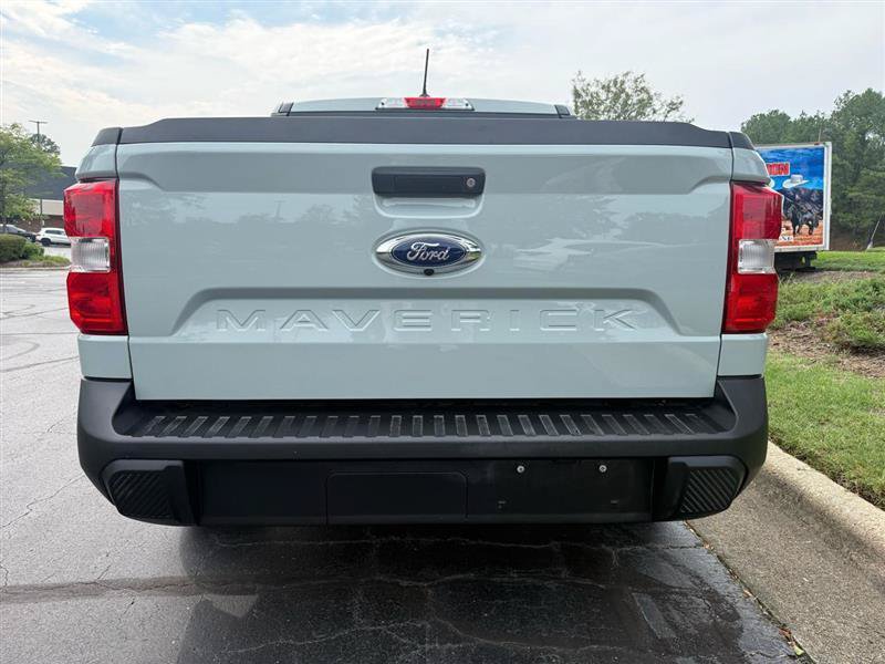 Used 2023 Ford Maverick XL FWD image 4