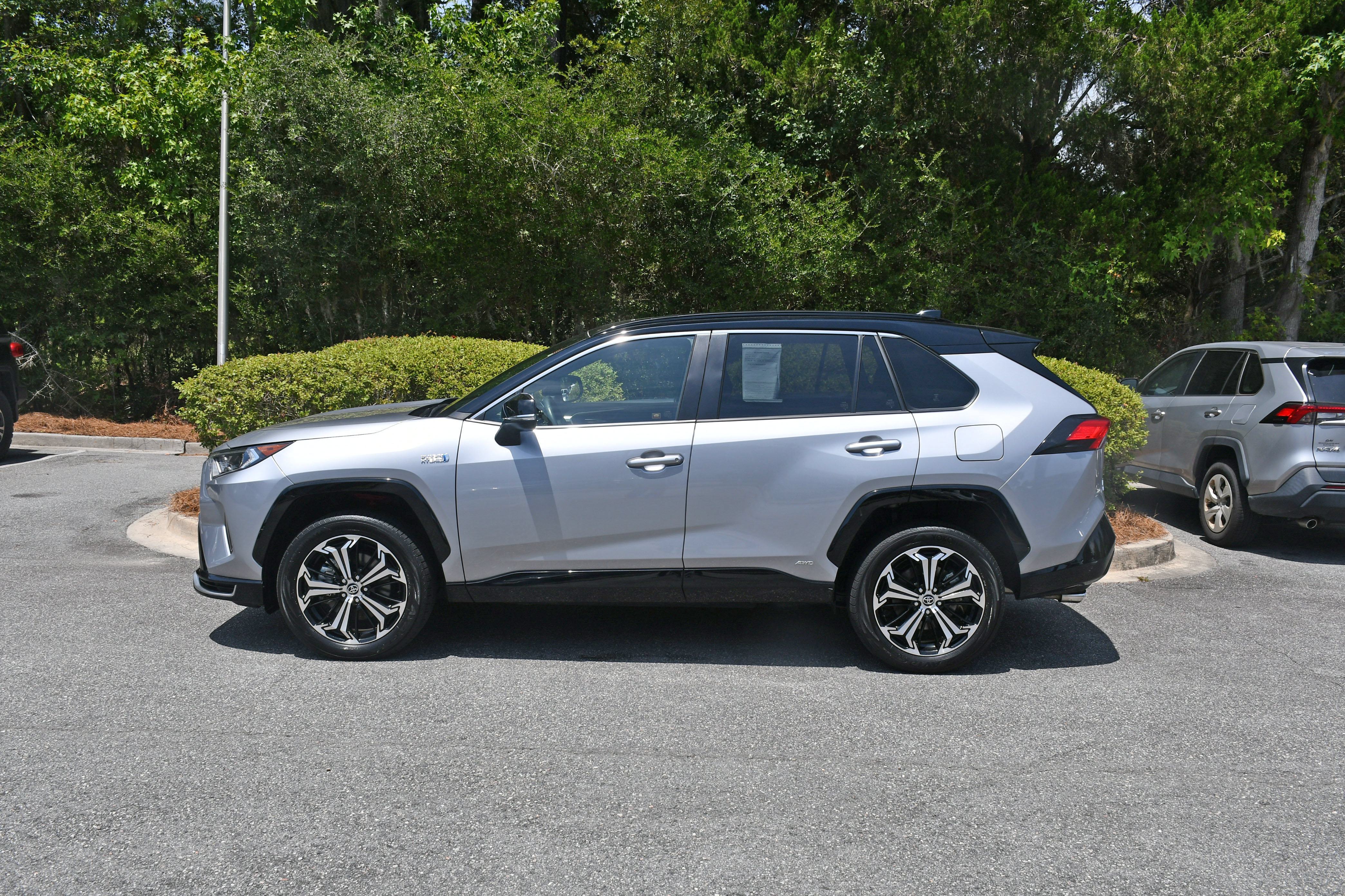 Used 2021 Toyota RAV4 XSE w/ Weather Package AWD/4WD image 2