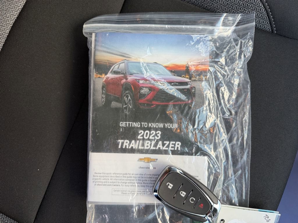 Used 2023 Chevrolet TrailBlazer LT w/ Convenience Package image 32