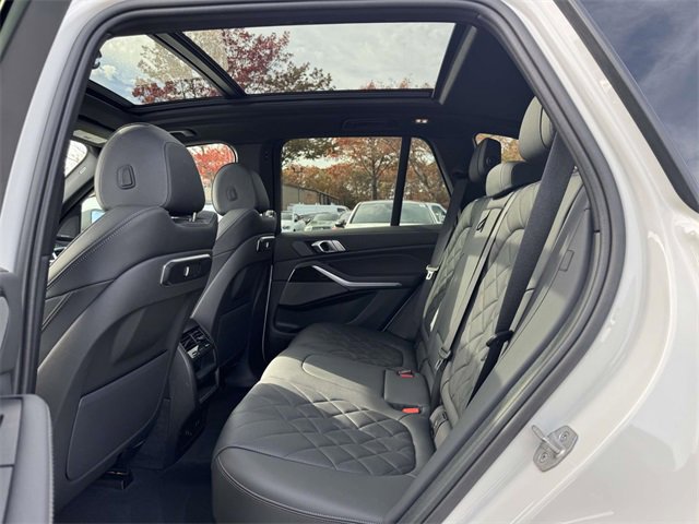 Used 2025 BMW X5 xDrive40i w/ Premium Package image 34
