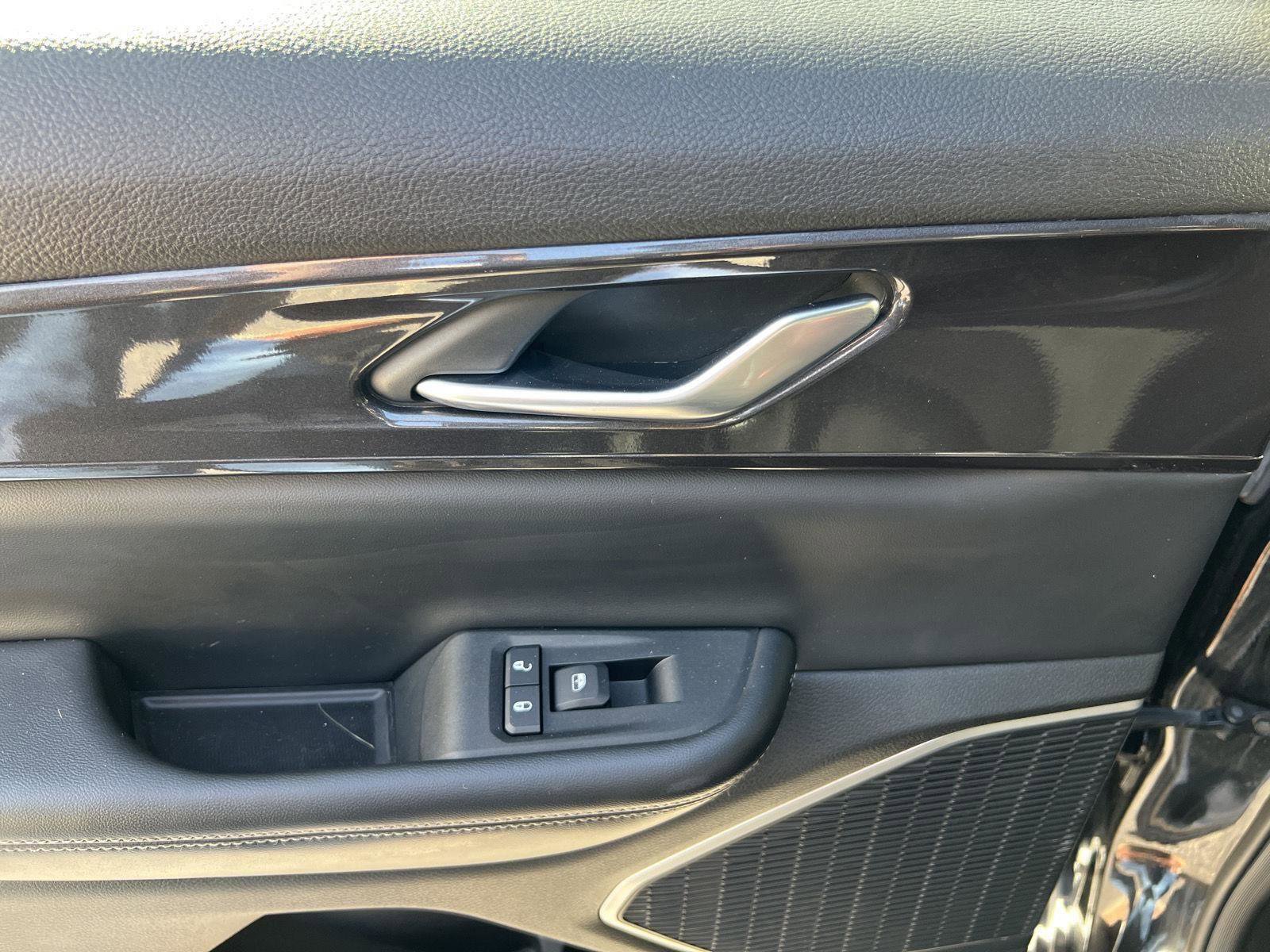 Used 2022 Jeep Grand Cherokee Altitude image 18