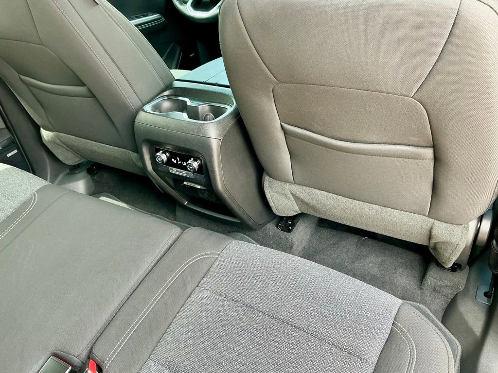 Used 2025 GMC Acadia Elevation image 27