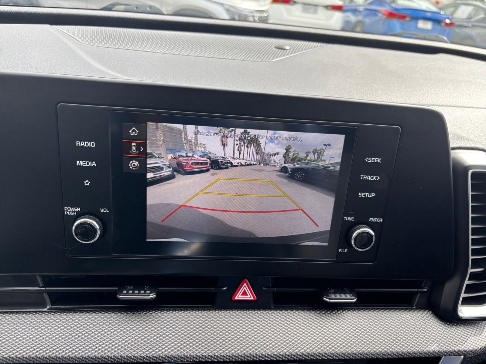 Used 2025 Kia Sportage LX FWD image 23