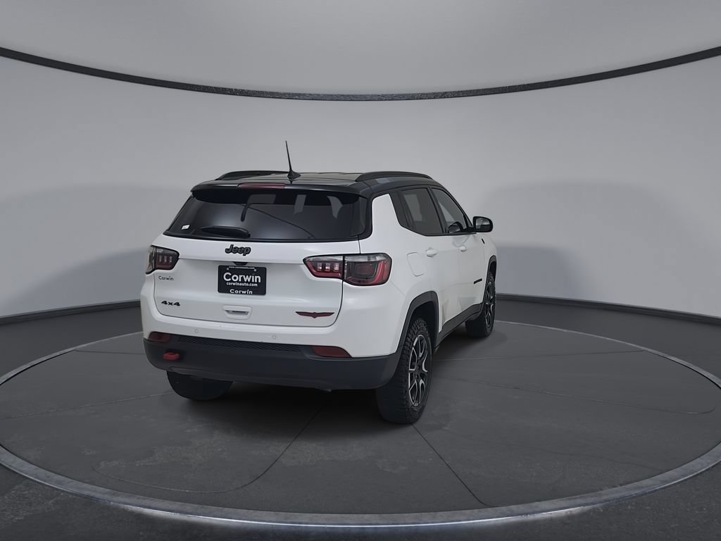 Certified 2026 Jeep Compass Trailhawk AWD/4WD image 17
