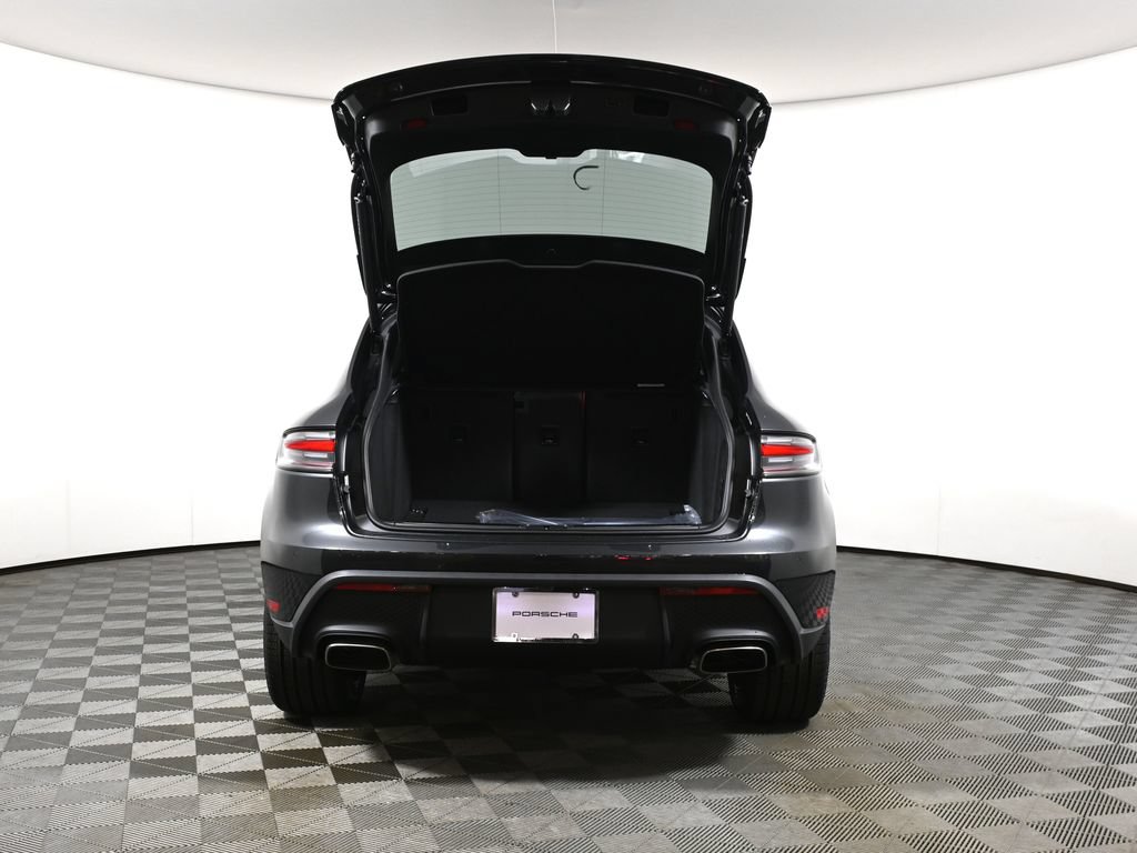 New 2026 Porsche Macan AWD/4WD image 41
