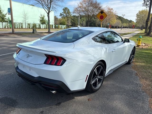 Used 2024 Ford Mustang Premium image 4