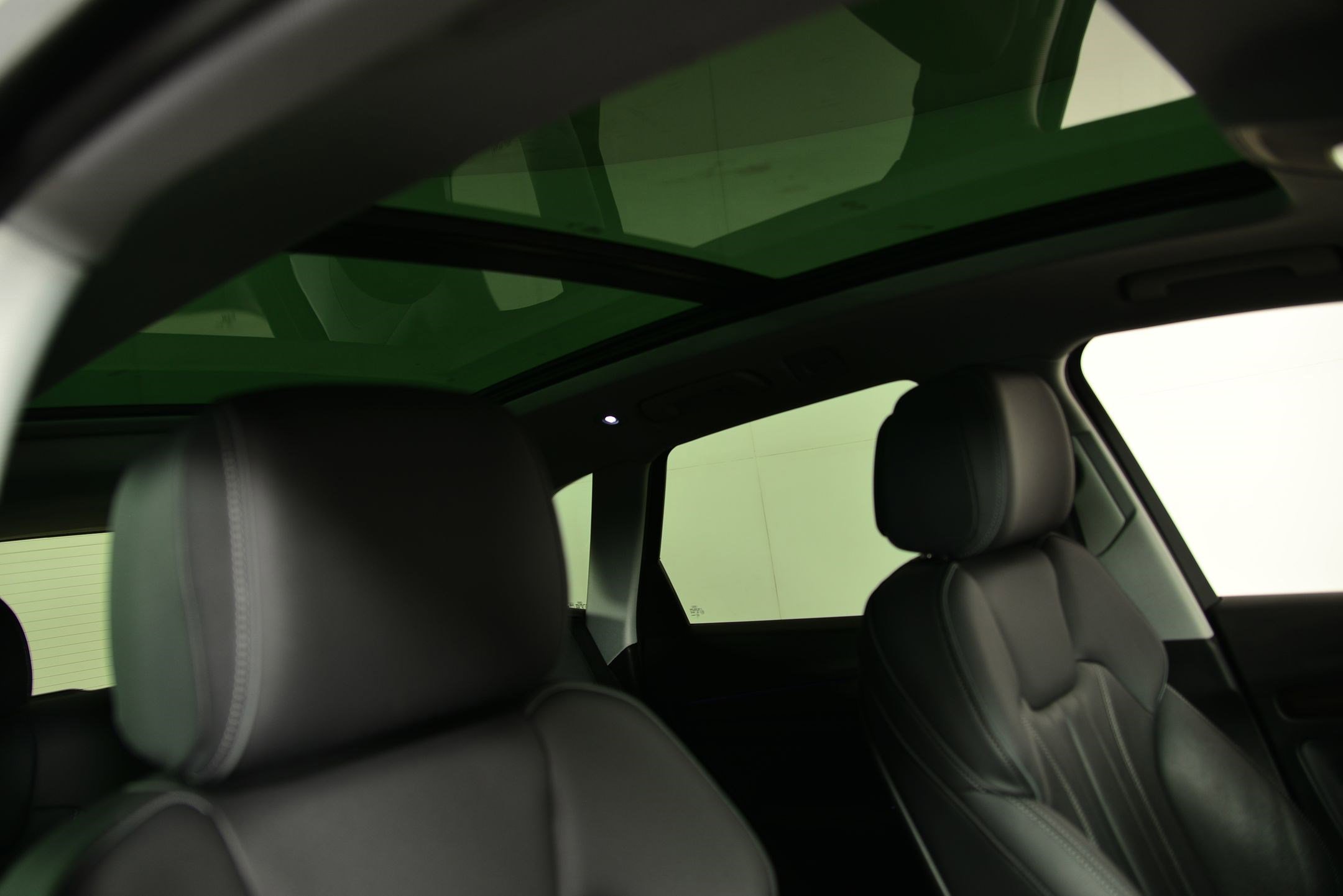 Certified 2025 Audi Q5 e Premium Plus image 14