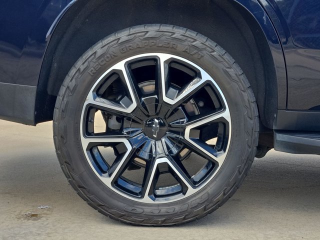 Used 2021 Chevrolet Tahoe RST w/ Luxury Package AWD/4WD image 22