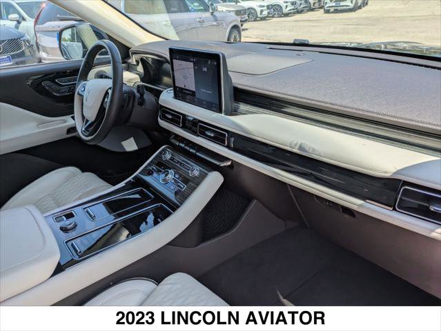 Used 2023 Lincoln Aviator Black Label w/ Dynamic Handling Package AWD/4WD image 27