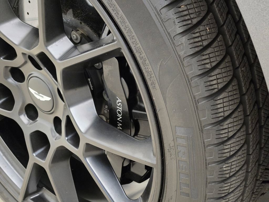 Used 2023 Aston Martin DBX 707 image 14