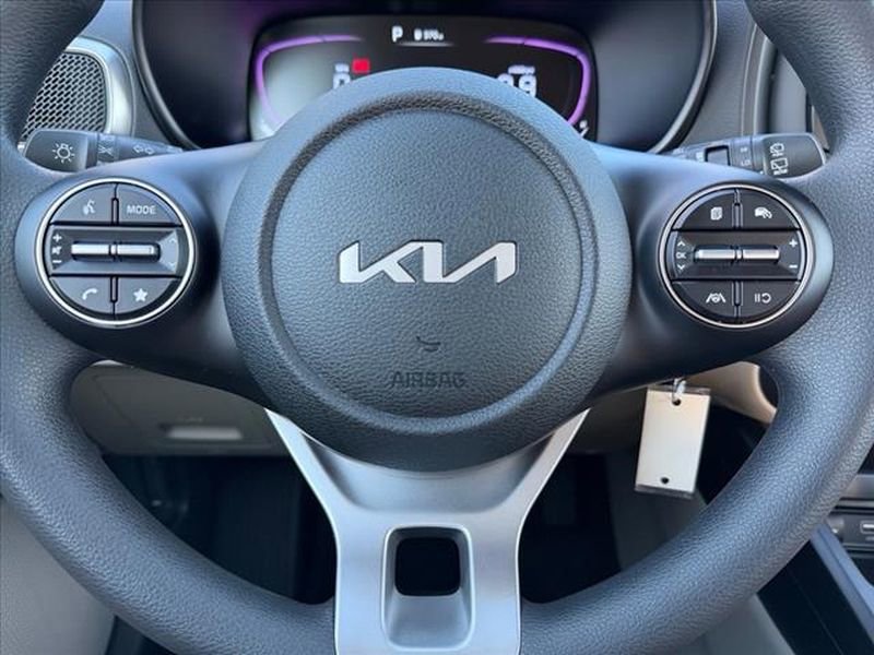 New 2025 Kia Soul LX image 18