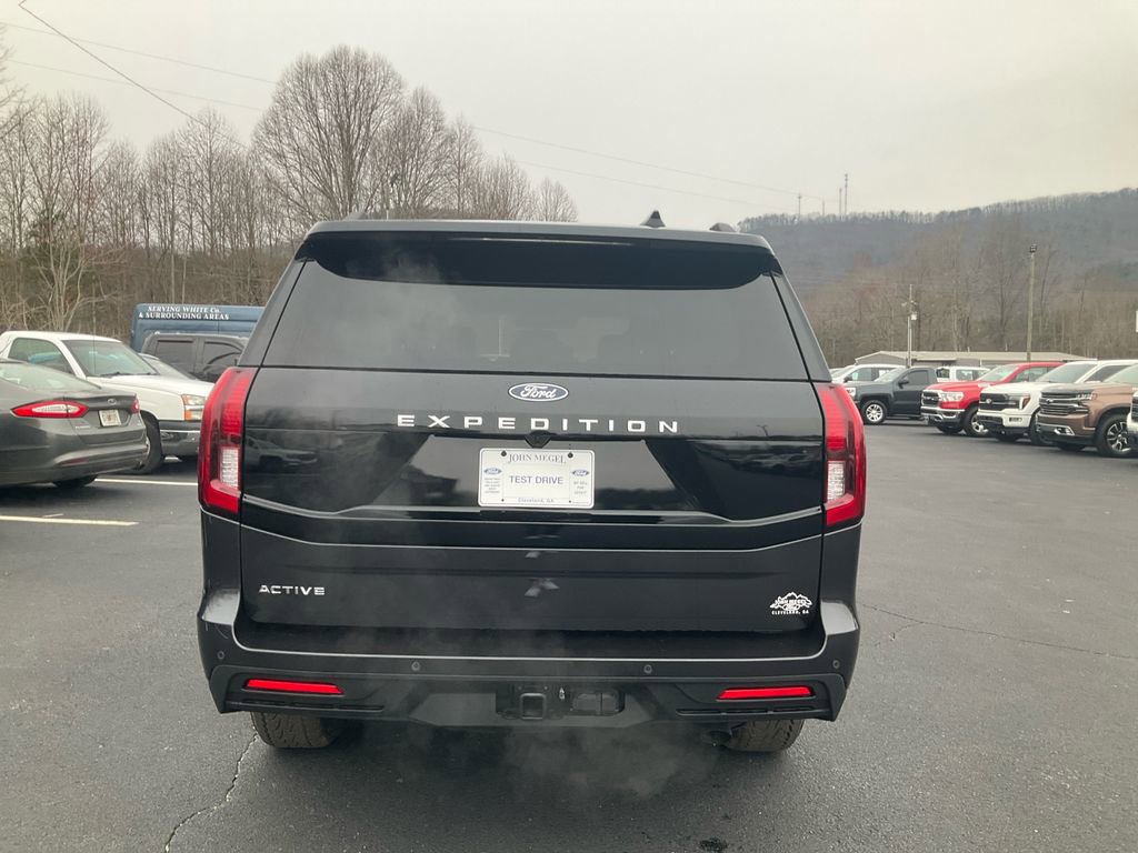 New 2026 Ford Expedition Active image 6