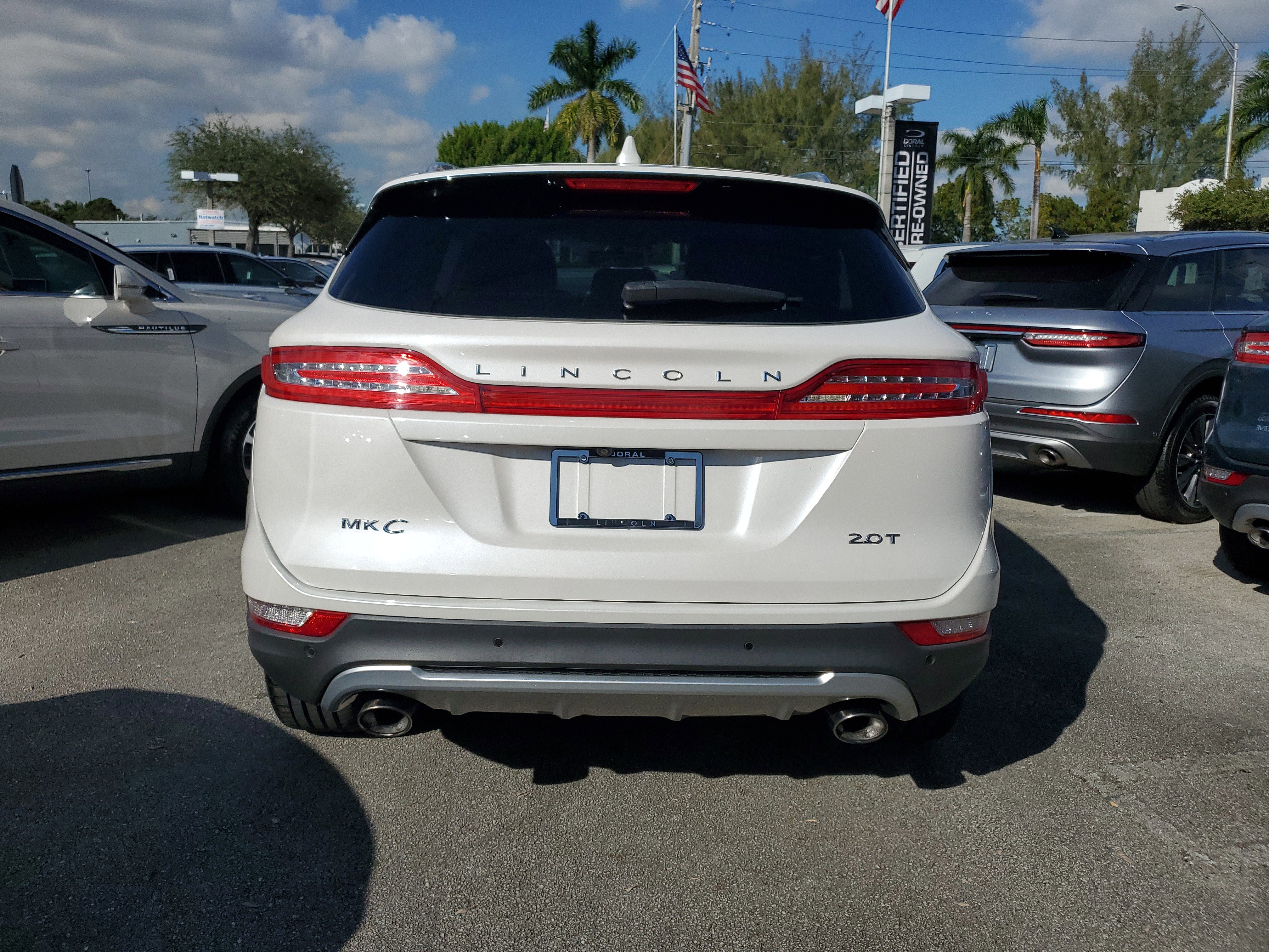 Used 2017 Lincoln MKC Select image 4