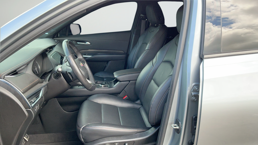 Used 2023 Cadillac XT4 Sport FWD image 17