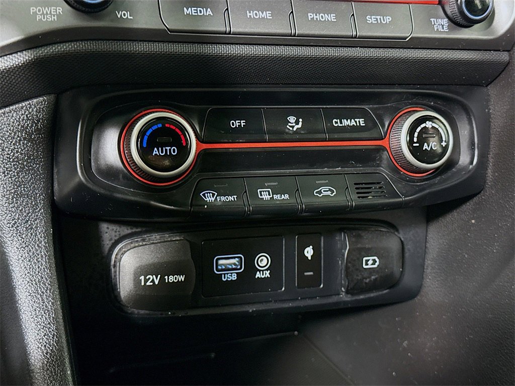 Used 2020 Hyundai Veloster 2.0 Premium image 8