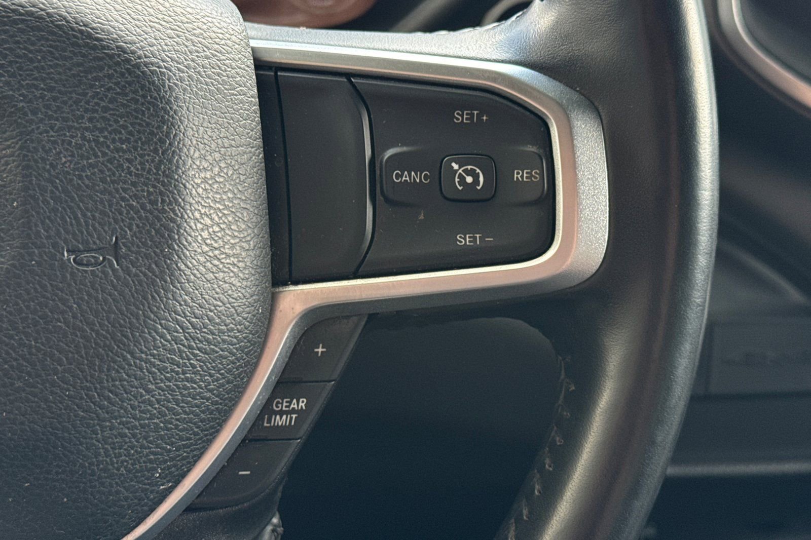 Used 2024 RAM 3500 Big Horn image 27