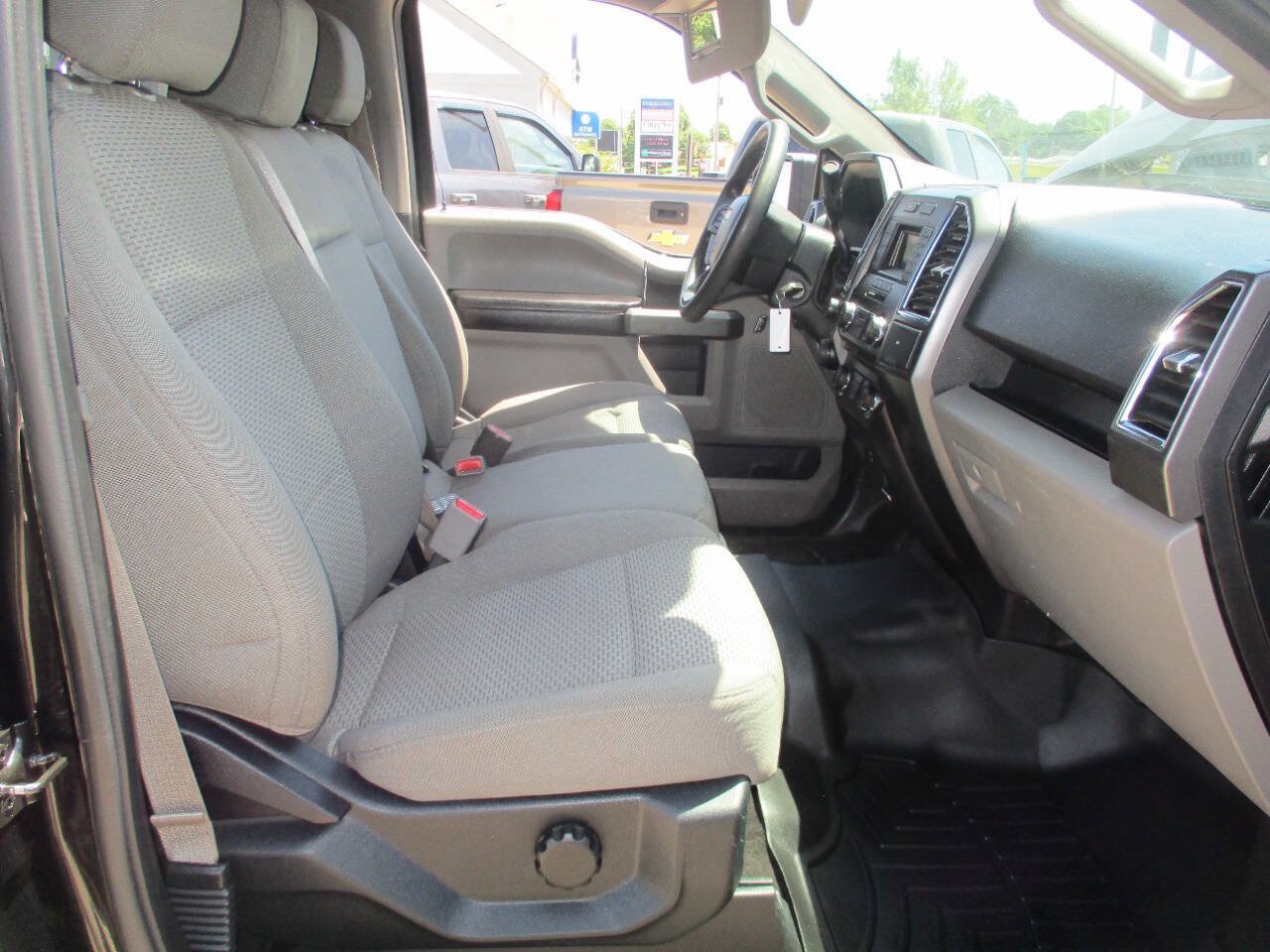 Used 2016 Ford F150 XLT w/ Trailer Tow Package AWD/4WD image 34