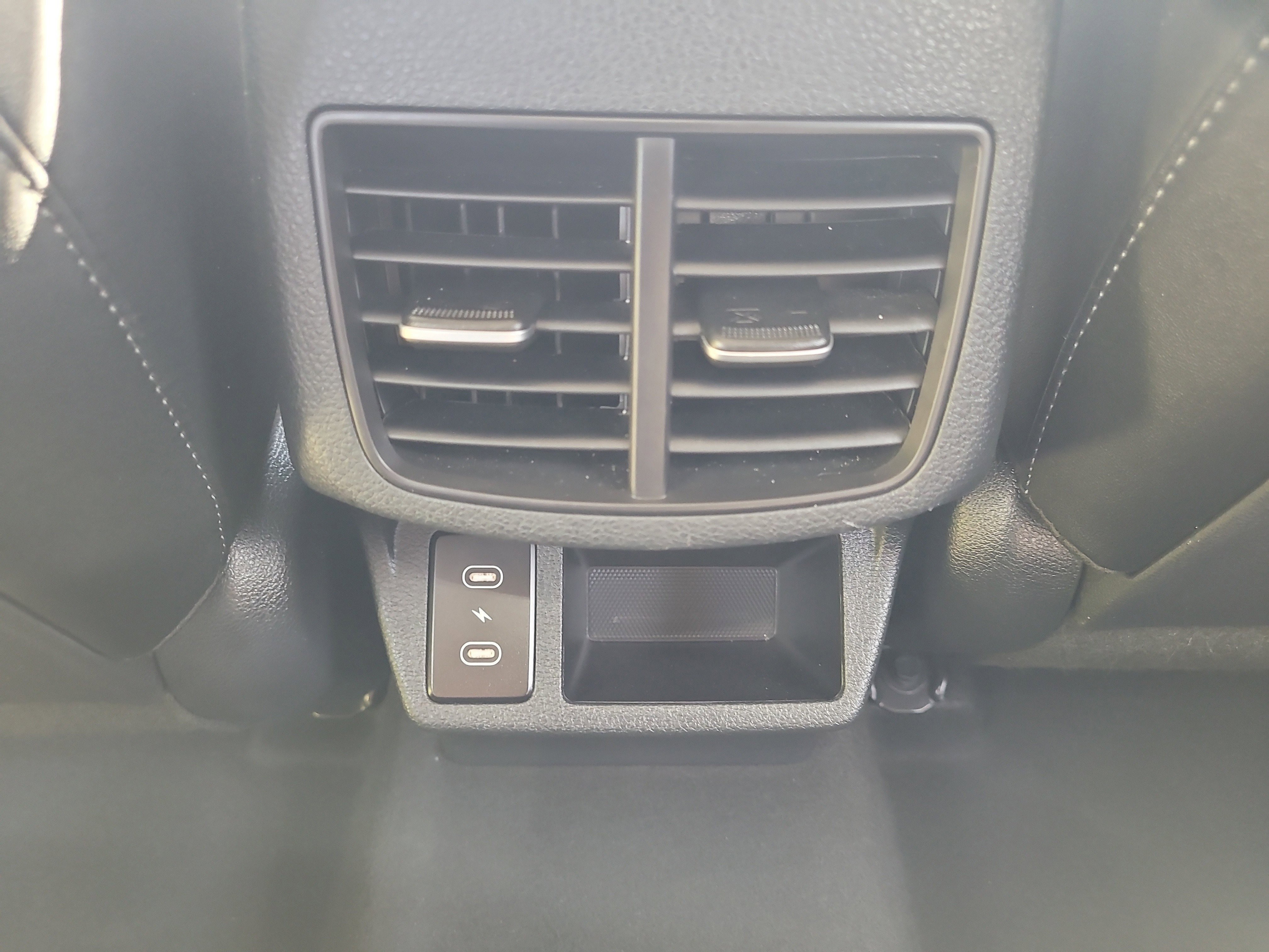 Used 2025 Kia Seltos S image 16