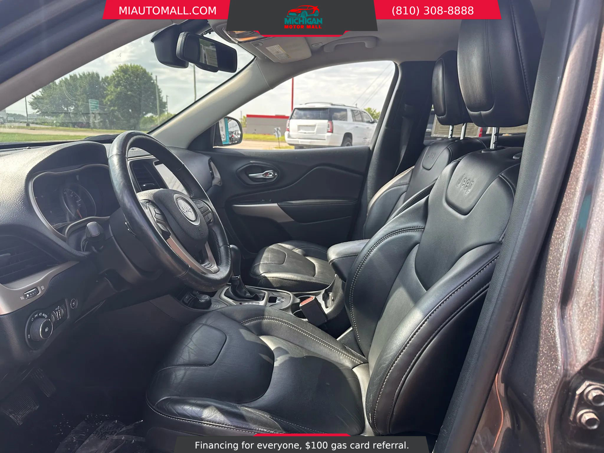 Used 2018 Jeep Cherokee Limited image 12