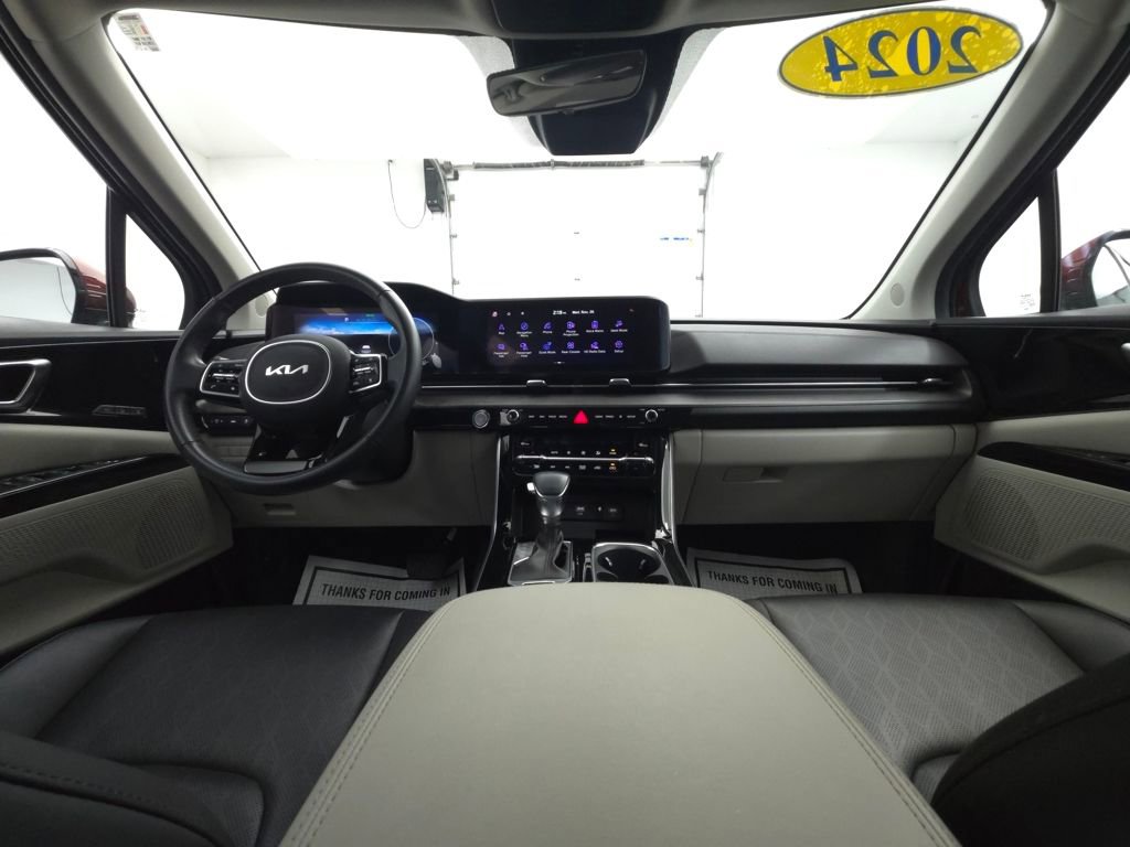 Used 2024 Kia Carnival SX video 2