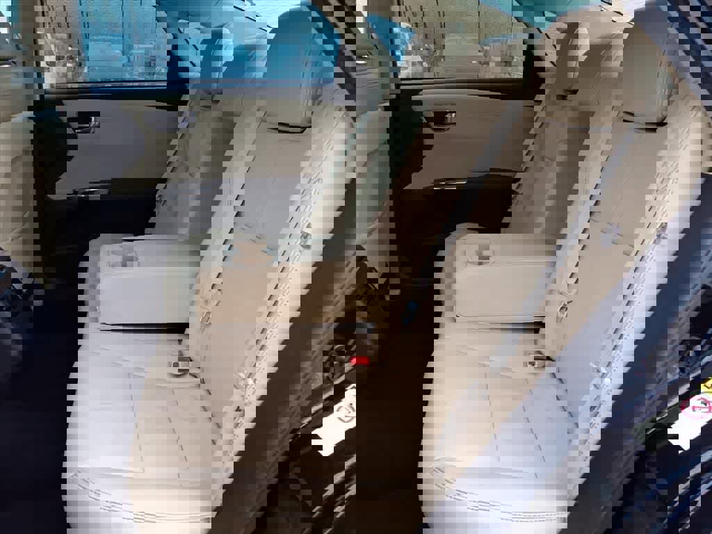 Used 2014 Toyota Avalon XLE Premium FWD image 9