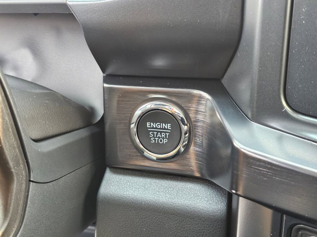 New 2026 Ford F350 Lariat w/ Black Appearance Package image 19