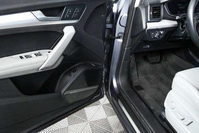 Used 2018 Audi Q5 Prestige image 8