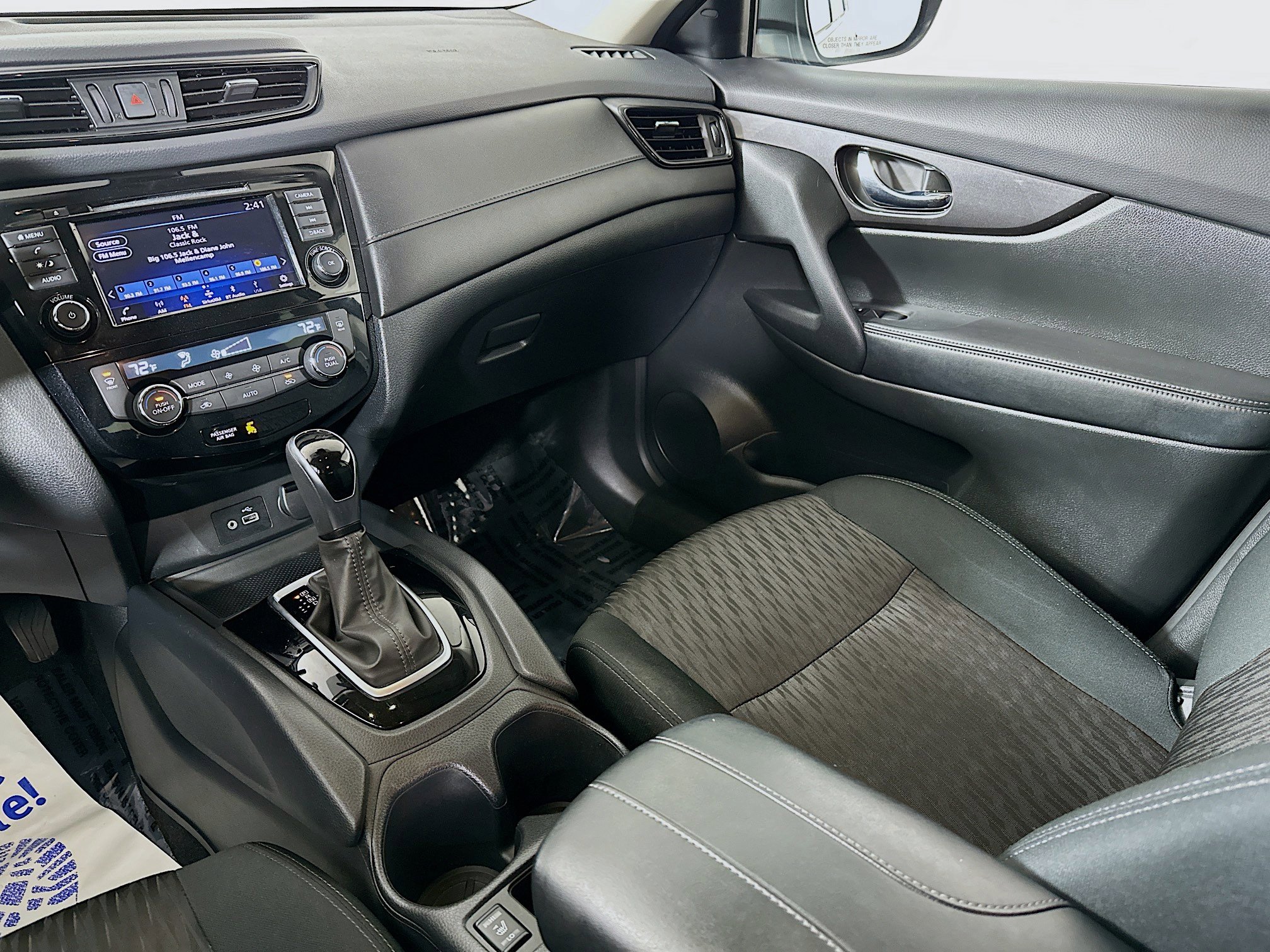 Used 2020 Nissan Rogue SV image 21