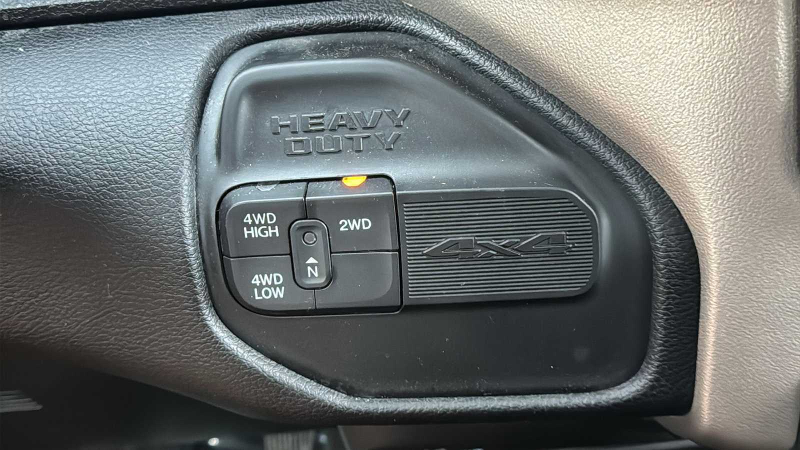 Used 2024 RAM 2500 Laramie w/ Safety Group image 31