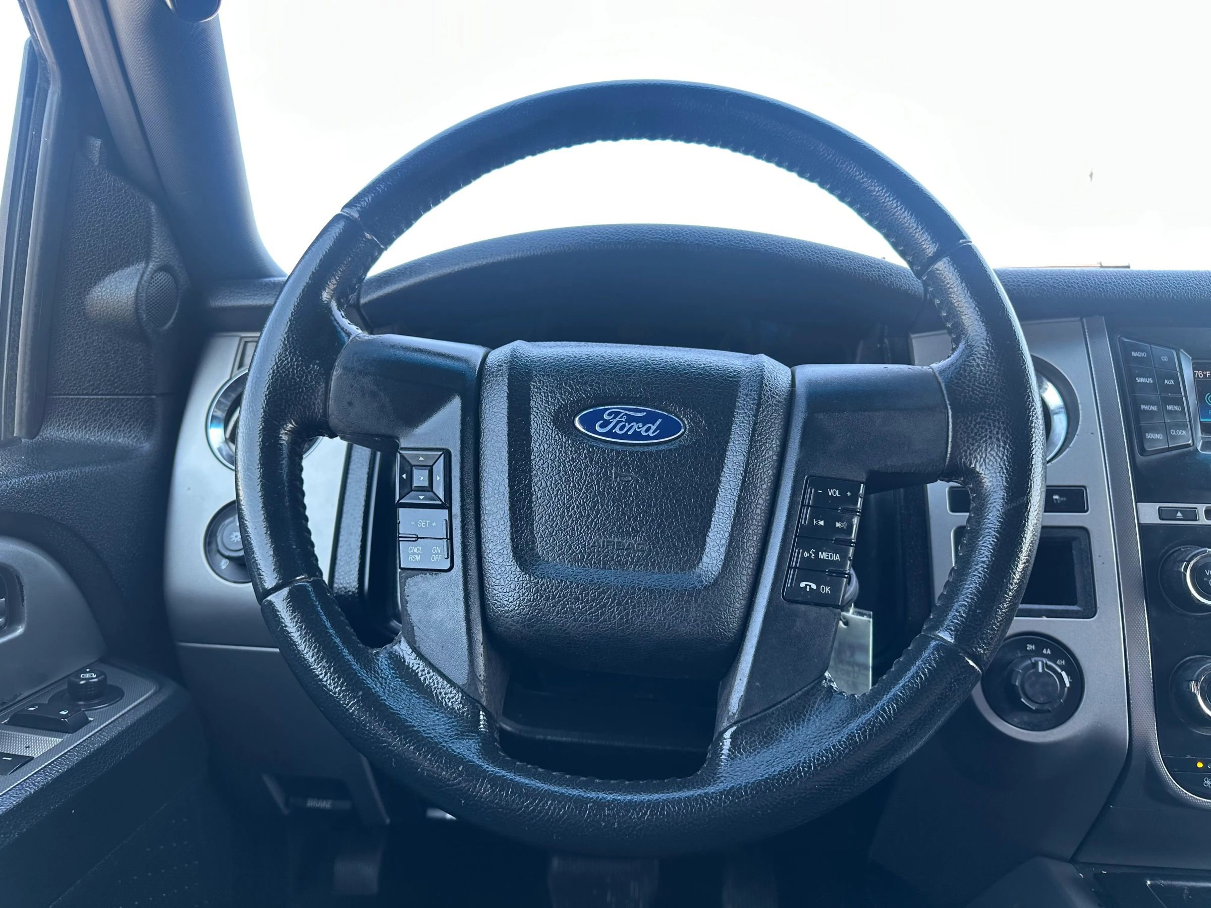 Used 2017 Ford Expedition XLT AWD/4WD image 21