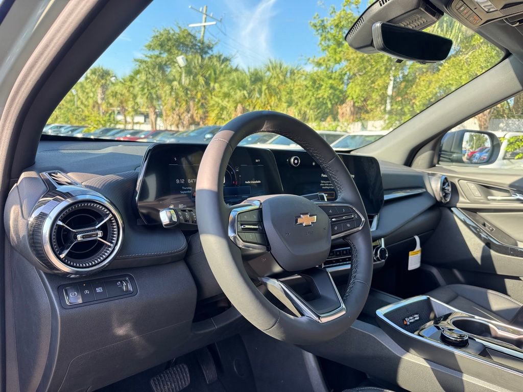 New 2026 Chevrolet Equinox LT w/ Convenience Package II image 25