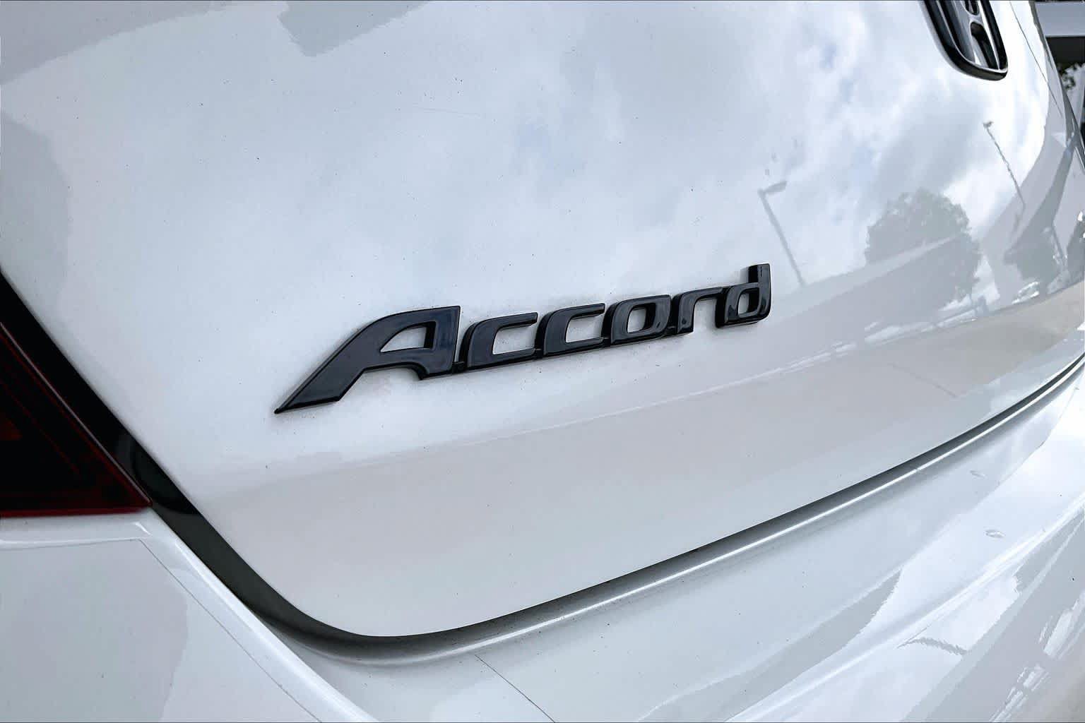 Used 2016 Honda Accord Touring image 31