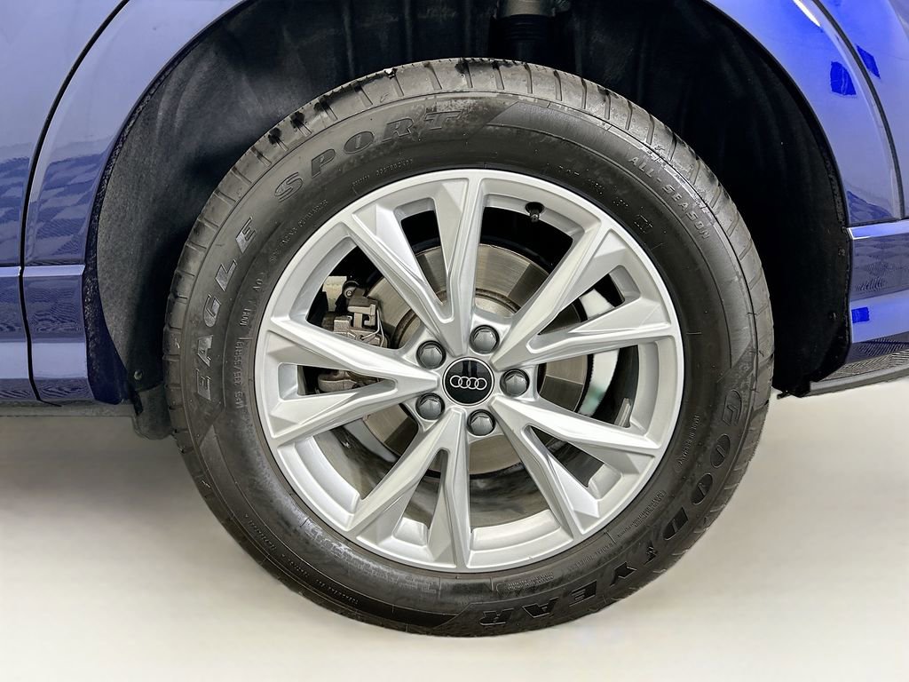 Certified 2025 Audi Q3 2.0T Premium w/ Convenience Package image 29