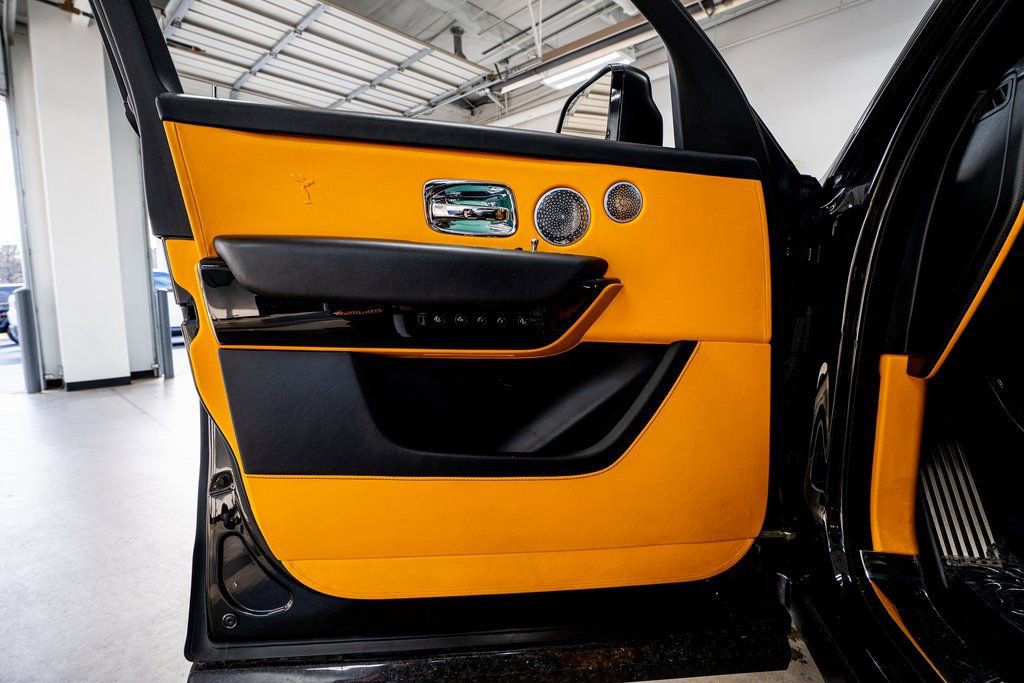 Used 2023 Rolls-Royce Cullinan image 37