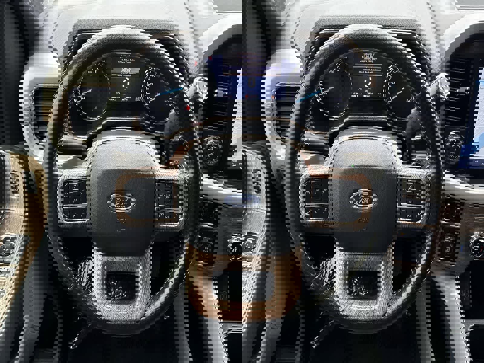 Used 2021 Ford F150 XLT w/ Equipment Group 302A High image 9