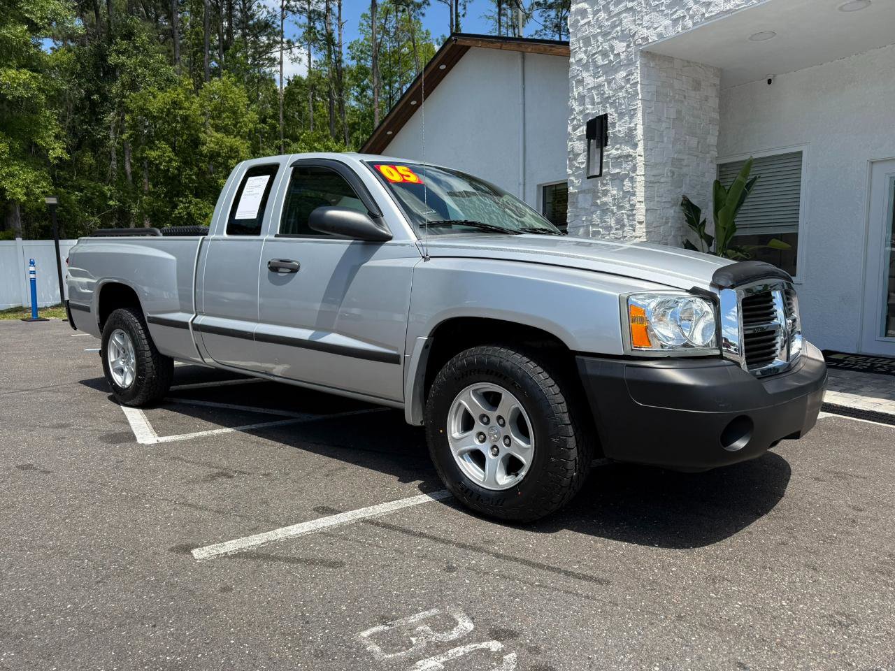 Used 2005 Dodge Dakota ST RWD image 21