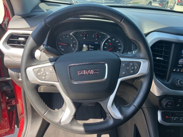 Used 2023 GMC Acadia SLT image 17