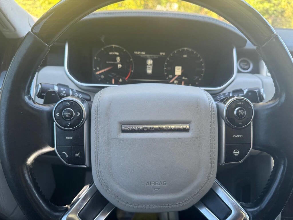 Used 2015 Land Rover Range Rover Supercharged image 16
