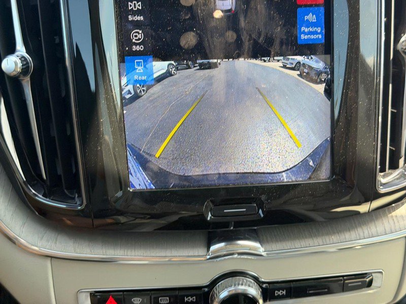 Certified 2023 Volvo XC60 B5 Plus w/ Climate Package AWD/4WD image 19