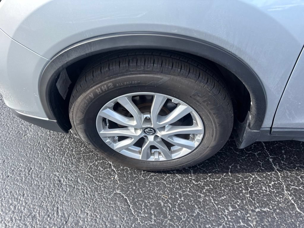 Used 2020 Nissan Rogue SV FWD image 8