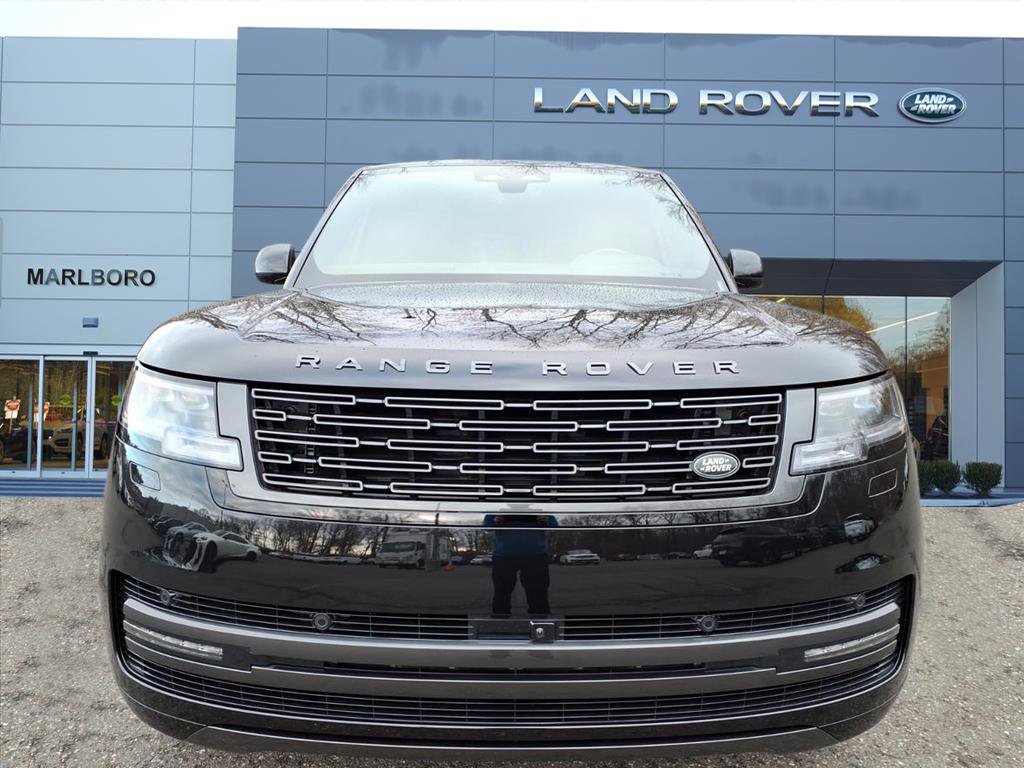 New 2026 Land Rover Range Rover SE image 8