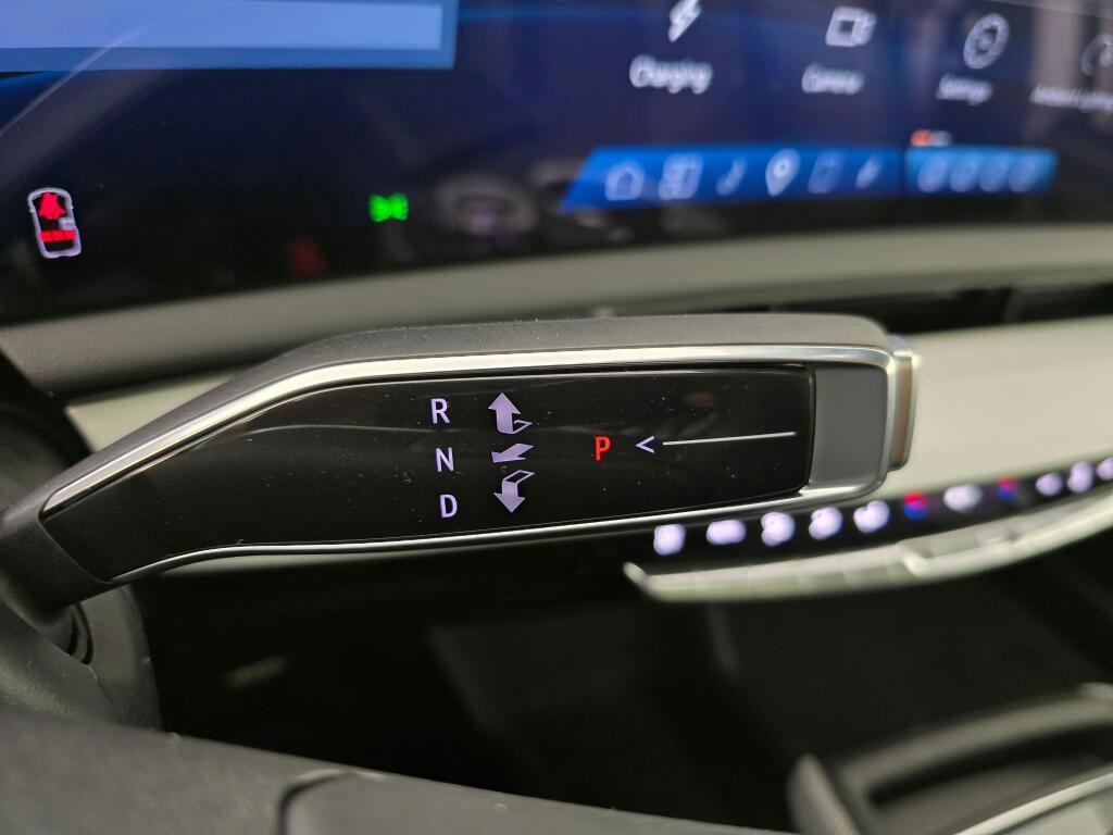 New 2026 Cadillac Optiq Luxury 1 image 31