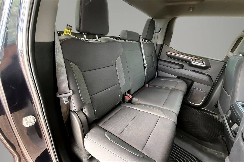 Used 2024 Chevrolet Silverado 1500 LT Trail Boss w/ LPO, Dark Essentials Package AWD/4WD image 25