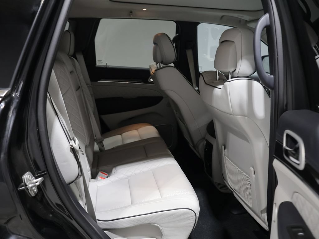 Used 2021 Jeep Grand Cherokee Summit AWD/4WD image 20
