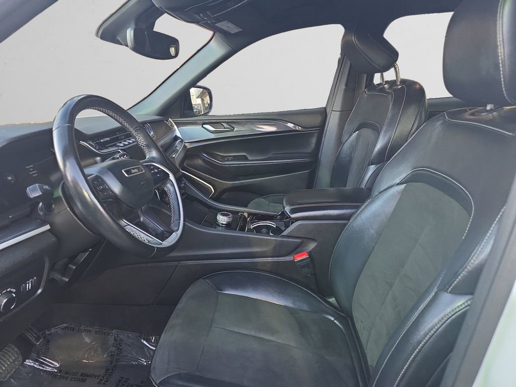 Used 2021 Jeep Grand Cherokee L Laredo image 10