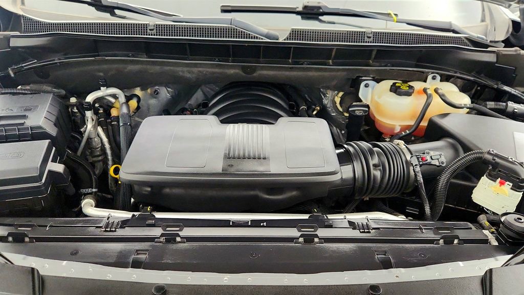 Used 2023 Chevrolet Tahoe Z71 w/ Luxury Package image 30