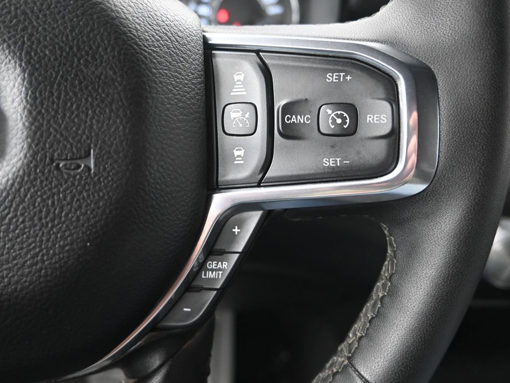 Used 2025 RAM 1500 Laramie image 24