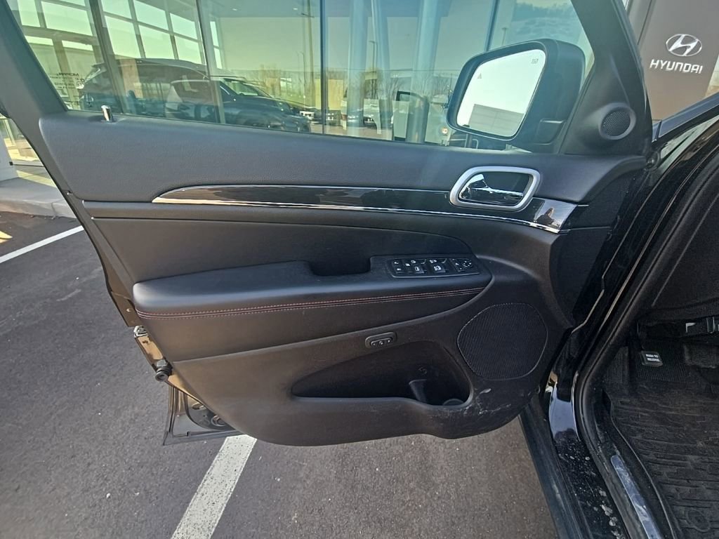 Used 2018 Jeep Grand Cherokee Trailhawk AWD/4WD image 10