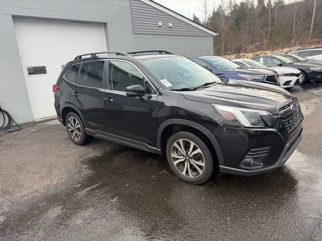 Used 2022 Subaru Forester Limited image 1